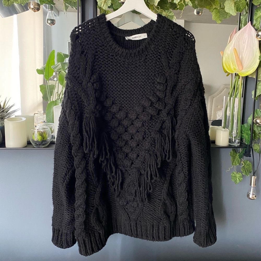 Zara women’s chunky knit sweater . Never worn